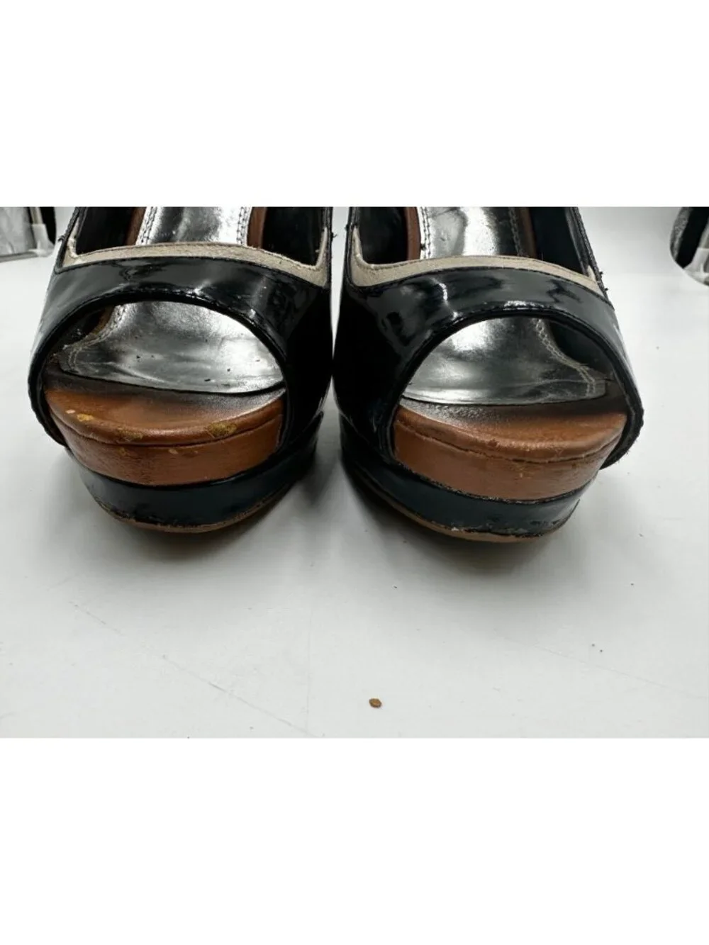 White House Black Market Peep Toe Heels Ankle Strap Pumps 9.5 M 4”